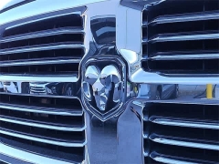 Used 2017  Ram 2500 Big Horn 4x4 Crew Cab 6'4" Box at CarloanExpress.Com near Hampton, VA