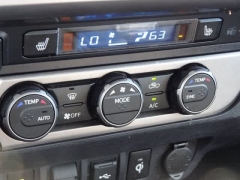 Used 2023  Toyota Tacoma 4WD Limited Double Cab 5ft Bed V6 AT at CarloanExpress.Com near Hampton, VA