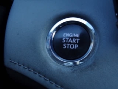 Used 2023  Toyota Highlander FWD &lpar;Natl&rpar; at CarloanExpress&period;Com near Hampton&comma; VA