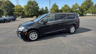 Used 2025  Chrysler Pacifica Select FWD at CarloanExpress&period;Com near Hampton&comma; VA