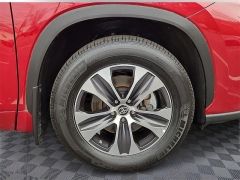 Used 2021  Toyota Highlander XLE AWD at CarloanExpress&period;Com near Hampton&comma; VA