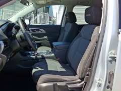 Used 2021  Chevrolet Traverse FWD 4dr LS w&sol;1LS at CarloanExpress&period;Com near Hampton&comma; VA