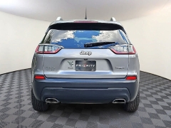 Used 2019  Jeep Cherokee Latitude 4x4 at CarloanExpress&period;Com near Hampton&comma; VA