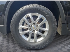 Used 2018  Chevrolet Traverse 4d SUV AWD LT Cloth w&sol;1LT at CarloanExpress&period;Com near Hampton&comma; VA