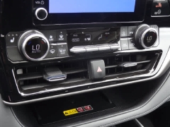 Used 2026  Toyota Highlander AWD &lpar;Natl&rpar; at CarloanExpress&period;Com near Hampton&comma; VA