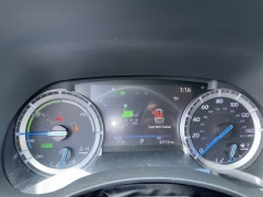 Used 2022  Toyota Highlander Hybrid Platinum AWD at CarloanExpress.Com near Hampton, VA