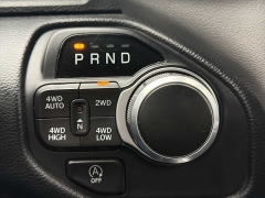 Used 2020  Ram 1500 Big Horn 4x4 Crew Cab 5'7" Box at CarloanExpress.Com near Hampton, VA