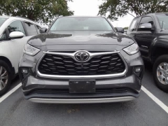 Used 2020  Toyota Highlander 4d SUV AWD Platinum at CarloanExpress.Com near Hampton, VA