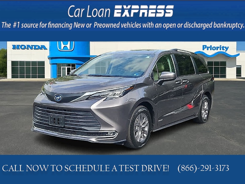 Used 2021  Toyota Sienna XLE FWD &lpar;Natl&rpar; at CarloanExpress&period;Com near Hampton&comma; VA