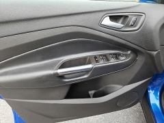 Used 2019  Ford Escape 4d SUV FWD SE at CarloanExpress&period;Com near Hampton&comma; VA