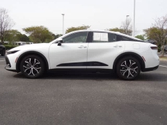 Used 2025  Toyota Crown AWD &lpar;Natl&rpar; at CarloanExpress&period;Com near Hampton&comma; VA