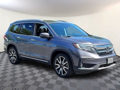 Used 2022  Honda Pilot Touring 7-Passenger AWD at CarloanExpress&period;Com near Hampton&comma; VA