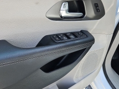 Used 2024  Chrysler Pacifica Touring L FWD at CarloanExpress&period;Com near Hampton&comma; VA