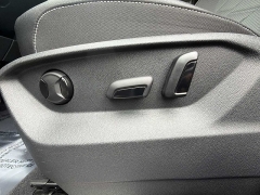 Used 2024  Volkswagen Atlas 2.0T SE w/Technology FWD at CarloanExpress.Com near Hampton, VA