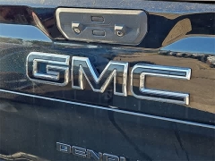 Used 2021  GMC Sierra 2500HD 4WD Crew Cab 159" Denali at CarloanExpress.Com near Hampton, VA