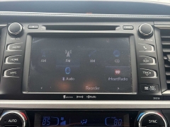 Used 2016  Toyota Highlander 4d SUV FWD XLE at CarloanExpress&period;Com near Hampton&comma; VA