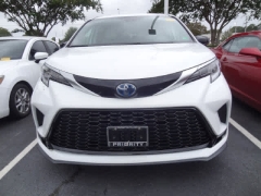 Used 2023  Toyota Sienna XSE FWD 7-Passenger &lpar;Natl&rpar; at CarloanExpress&period;Com near Hampton&comma; VA