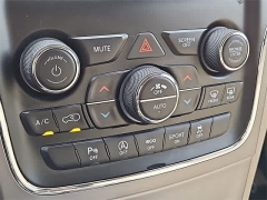 Used 2020  Jeep Grand Cherokee Laredo E 4x4 at CarloanExpress.Com near Hampton, VA