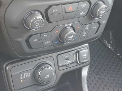 Used 2023  Jeep Renegade Altitude 4x4 at CarloanExpress&period;Com near Hampton&comma; VA