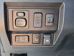 Used 2017  Toyota Tundra 4WD CrewMax 5&period;5' Bed 5&period;7L &lpar;Natl&rpar; at CarloanExpress&period;Com near Hampton&comma; VA