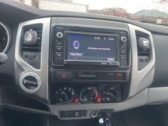 Used 2015  Toyota Tacoma 4WD Double Cab V6 (Natl) at CarloanExpress.Com near Hampton, VA