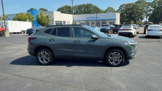 Used 2025  Chevrolet Trax FWD 4dr LT at CarloanExpress&period;Com near Hampton&comma; VA