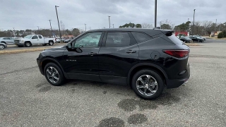 Used 2025  Chevrolet Blazer AWD 4dr LT w&sol;2LT at CarloanExpress&period;Com near Hampton&comma; VA