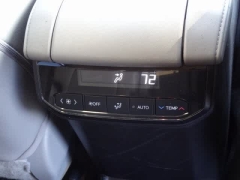 Used 2023  Toyota Highlander FWD &lpar;Natl&rpar; at CarloanExpress&period;Com near Hampton&comma; VA