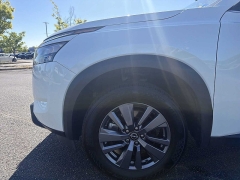 Used 2024  Nissan Pathfinder SV 2WD at CarloanExpress&period;Com near Hampton&comma; VA