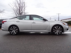 Used 2022  Nissan Altima 2&period;5 SR Sedan at CarloanExpress&period;Com near Hampton&comma; VA