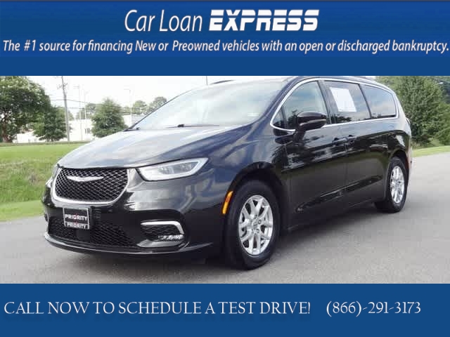 Used 2022  Chrysler Pacifica Touring L FWD at CarloanExpress.Com near Hampton, VA