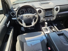 Used 2017  Toyota Tundra 4WD CrewMax 5&period;5' Bed 5&period;7L &lpar;Natl&rpar; at CarloanExpress&period;Com near Hampton&comma; VA