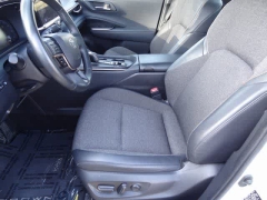 Used 2023  Toyota Crown AWD &lpar;Natl&rpar; at CarloanExpress&period;Com near Hampton&comma; VA