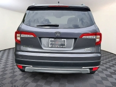 Used 2021  Honda Pilot Touring 7-Passenger AWD at CarloanExpress&period;Com near Hampton&comma; VA