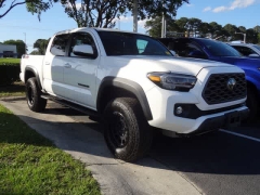 Used 2022  Toyota Tacoma 4WD Double Cab 5' Bed V6 &lpar;Natl&rpar; at CarloanExpress&period;Com near Hampton&comma; VA