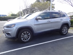 Used 2020  Jeep Cherokee Latitude Plus 4x4 at CarloanExpress&period;Com near Hampton&comma; VA