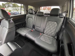 Used 2025  Volkswagen Atlas 2.0T SEL Premium R-Line 4MOTION at CarloanExpress.Com near Hampton, VA