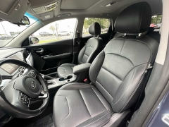 Used 2020  Kia Niro EX Premium FWD at CarloanExpress.Com near Hampton, VA