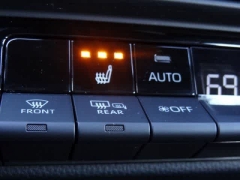 Used 2024  Toyota Crown AWD &lpar;Natl&rpar; at CarloanExpress&period;Com near Hampton&comma; VA