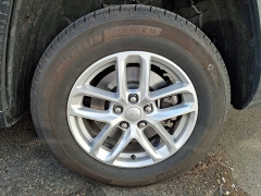 Used 2024  Jeep Grand Cherokee L Laredo 4x2 at CarloanExpress&period;Com near Hampton&comma; VA