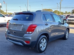 Used 2020  Chevrolet Trax 4d SUV FWD LT at CarloanExpress.Com near Hampton, VA