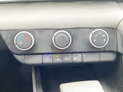 Used 2024  Hyundai Elantra SE IVT at CarloanExpress.Com near Hampton, VA