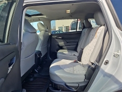 Used 2022  Toyota Highlander Hybrid Bronze Edition AWD at CarloanExpress&period;Com near Hampton&comma; VA