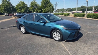 Used 2025  Toyota Camry &lpar;Natl&rpar; at CarloanExpress&period;Com near Hampton&comma; VA