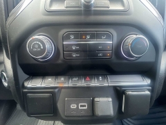 Used 2022  Chevrolet Silverado 1500 4WD Crew Cab 147" Custom at CarloanExpress.Com near Hampton, VA