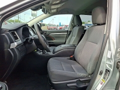 Used 2019  Toyota Highlander LE V6 AWD &lpar;Natl&rpar; at CarloanExpress&period;Com near Hampton&comma; VA