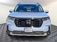 New 2025  Honda Pilot Touring&plus; AWD at CarloanExpress&period;Com near Hampton&comma; VA