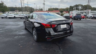 Used 2024  Nissan Altima 2.5 SV Sedan at CarloanExpress.Com near Hampton, VA