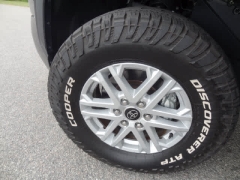 Used 2024  Toyota Tundra 4WD SR5 Double Cab 6&period;5ft Bed at CarloanExpress&period;Com near Hampton&comma; VA