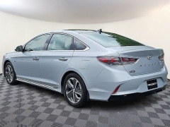 Used 2019  Hyundai Sonata Hybrid 4d Sedan Limited at CarloanExpress&period;Com near Hampton&comma; VA